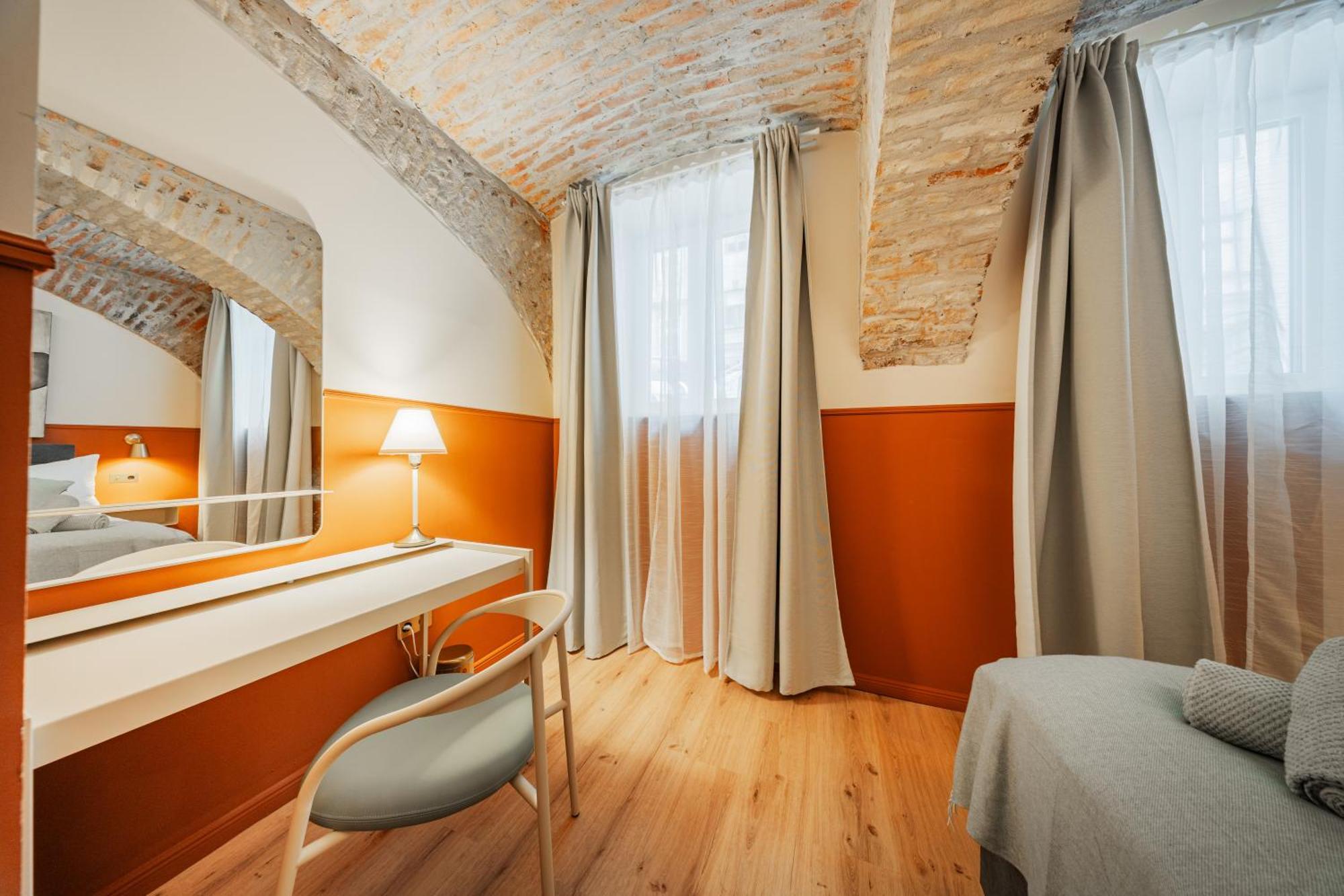 Home1 - Kopernikus Hostel